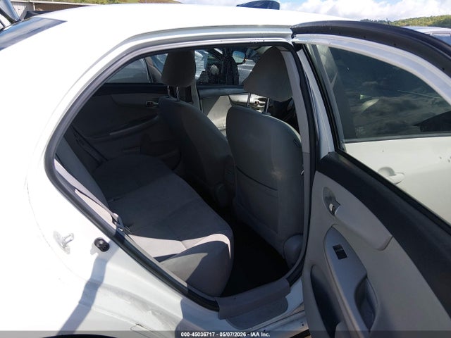 45036717 :رقم المزاد ، 5YFBU4EE0CP004973 vin ، 2012 Toyota Corolla Le مزاد بيع