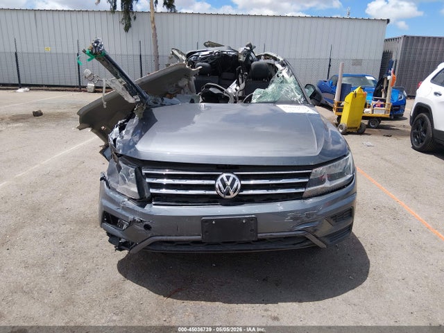 3VV3B7AX3MM053825 Volkswagen Tiguan 2.0t Se/2.0t Se R-line Black/2.0t Sel
