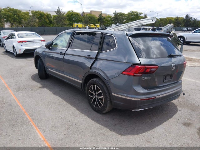 3VV3B7AX3MM053825 Volkswagen Tiguan 2.0t Se/2.0t Se R-line Black/2.0t Sel