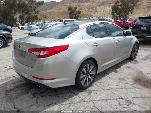 2011 Kia Optima Sx მანქანა იყიდება აუქციონზე, vin: KNAGR4A64B5135032, აუქციონის ნომერი: 45036741