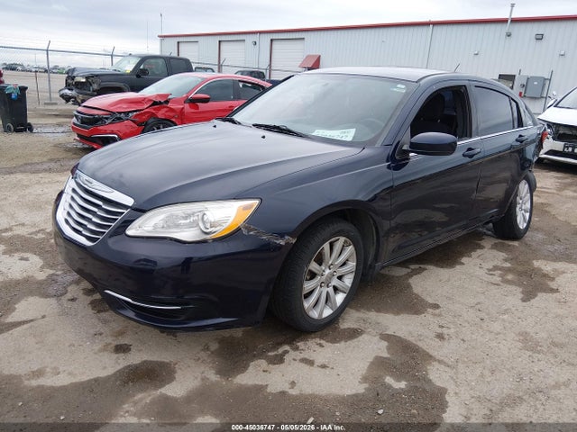 Продажа на аукционе авто 2013 Chrysler 200 Touring, vin: 1C3CCBBB4DN551138, номер лота: 45036747
