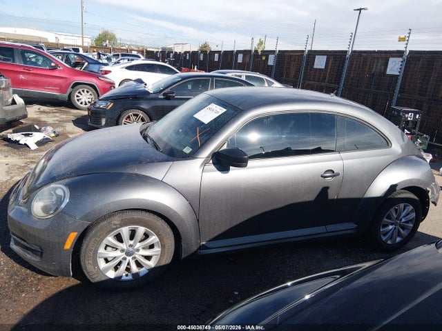 2013 Volkswagen Beetle 2.5l Entry მანქანა იყიდება აუქციონზე, vin: 3VWFP7AT2DM669605, აუქციონის ნომერი: 45036749