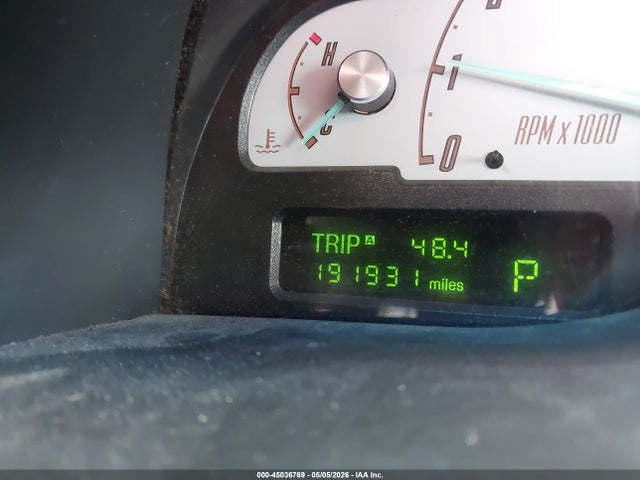Продаж на аукціоні авто 2002 Ford Thunderbird, vin: 1FAHP60A52Y130179, номер лоту: 45036769