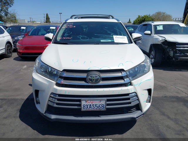 45036815 :رقم المزاد ، 5TDYZRFH4JS264332 vin ، 2018 Toyota Highlander Limited مزاد بيع