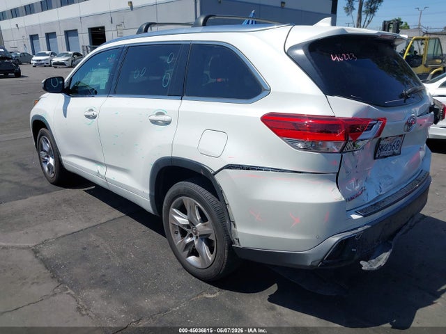 45036815 :رقم المزاد ، 5TDYZRFH4JS264332 vin ، 2018 Toyota Highlander Limited مزاد بيع