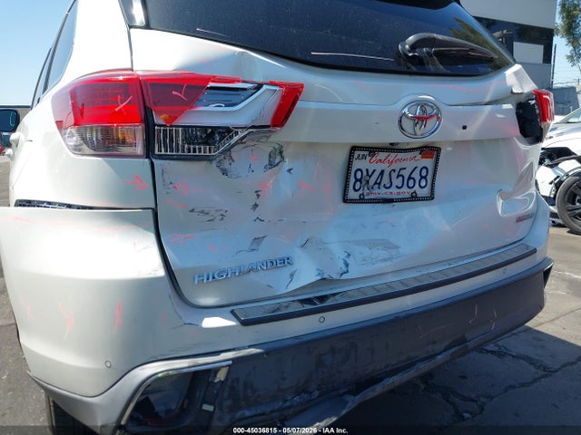 45036815 :رقم المزاد ، 5TDYZRFH4JS264332 vin ، 2018 Toyota Highlander Limited مزاد بيع
