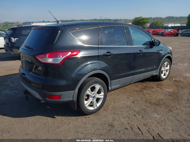 45036829 :رقم المزاد ، 1FMCU9GX7FUC54083 vin ، 2015 Ford Escape Se مزاد بيع