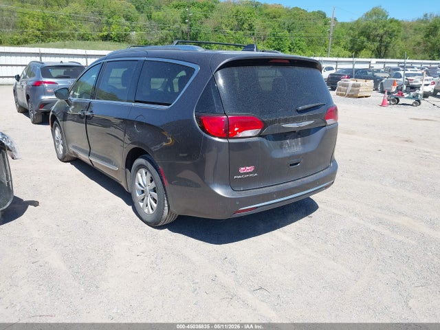 2019 Chrysler Pacifica Touring L მანქანა იყიდება აუქციონზე, vin: 2C4RC1BG8KR583196, აუქციონის ნომერი: 45036835