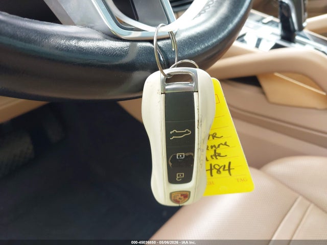 45036850 :رقم المزاد ، WP1AA2AY2LDA08484 vin ، 2020 Porsche Cayenne مزاد بيع