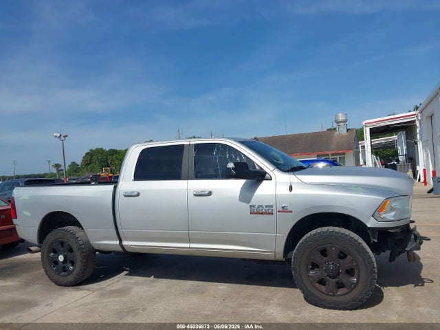 45036873 :رقم المزاد ، 3C6UR5DL5HG756527 vin ، 2017 Ram 2500 Big Horn  4x4 6'4 Box مزاد بيع