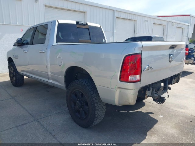 45036873 :رقم المزاد ، 3C6UR5DL5HG756527 vin ، 2017 Ram 2500 Big Horn  4x4 6'4 Box مزاد بيع