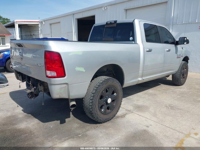 45036873 :رقم المزاد ، 3C6UR5DL5HG756527 vin ، 2017 Ram 2500 Big Horn  4x4 6'4 Box مزاد بيع