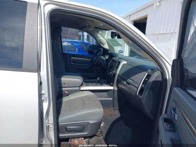 45036873 :رقم المزاد ، 3C6UR5DL5HG756527 vin ، 2017 Ram 2500 Big Horn  4x4 6'4 Box مزاد بيع
