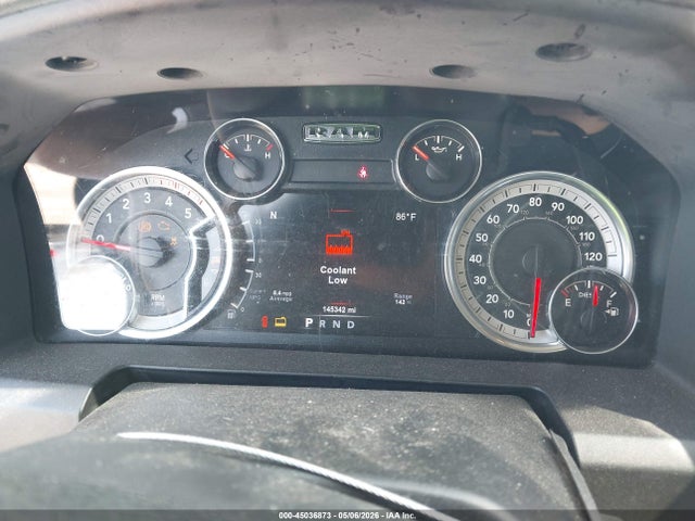 45036873 :رقم المزاد ، 3C6UR5DL5HG756527 vin ، 2017 Ram 2500 Big Horn  4x4 6'4 Box مزاد بيع