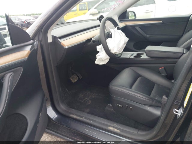 Продаж на аукціоні авто 2024 Tesla Model Y Long Range Single Motor Rear-wheel Drive/rwd, vin: 7SAYGDED6RA304238, номер лоту: 45036898