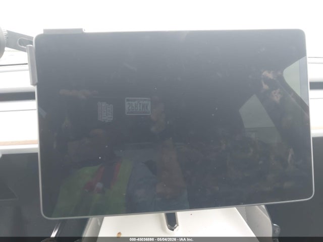 Продаж на аукціоні авто 2024 Tesla Model Y Long Range Single Motor Rear-wheel Drive/rwd, vin: 7SAYGDED6RA304238, номер лоту: 45036898