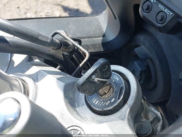 45036903 :رقم المزاد ، JYARN17Y7DA001961 vin ، 2013 Yamaha Fz1 Sc مزاد بيع