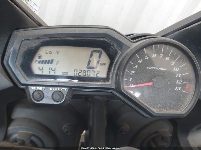 45036903 :رقم المزاد ، JYARN17Y7DA001961 vin ، 2013 Yamaha Fz1 Sc مزاد بيع