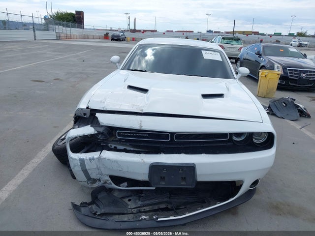 45036925 :رقم المزاد ، 2C3CDZAG3FH722749 vin ، 2015 Dodge Challenger Sxt مزاد بيع