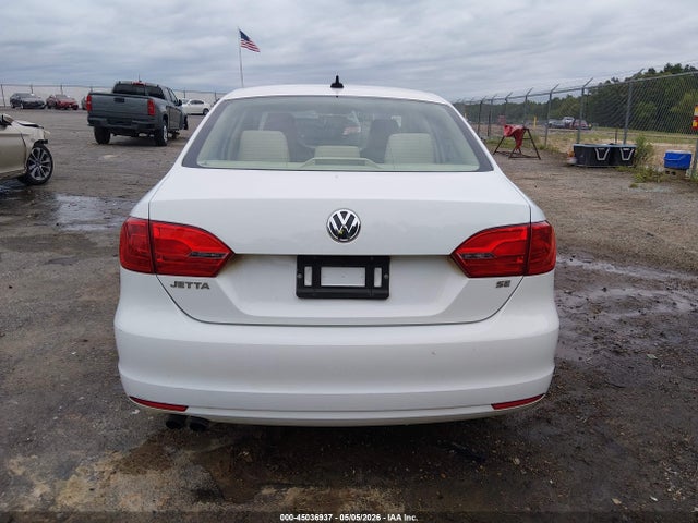 45036937 :رقم المزاد ، 3VWD17AJ4EM286760 vin ، 2014 Volkswagen Jetta 1.8t Se مزاد بيع
