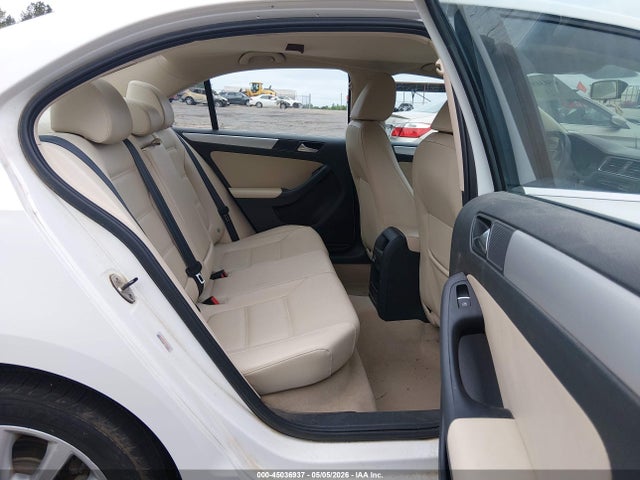 45036937 :رقم المزاد ، 3VWD17AJ4EM286760 vin ، 2014 Volkswagen Jetta 1.8t Se مزاد بيع