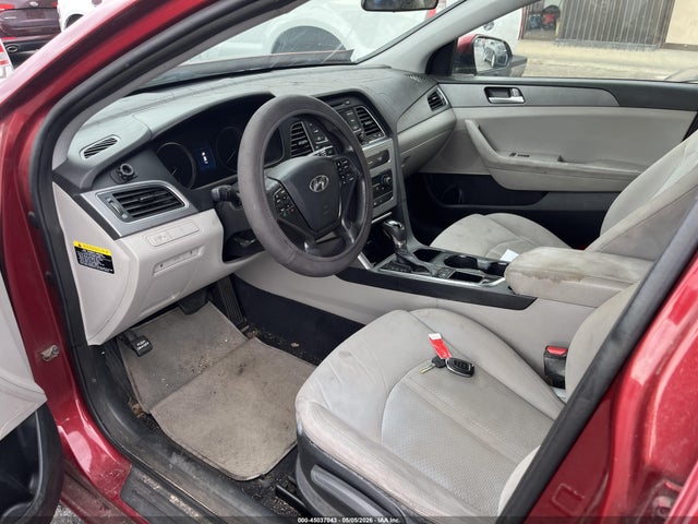 Продажа на аукционе авто 2015 Hyundai Sonata Se, vin: 5NPE24AF2FH109467, номер лота: 45037043