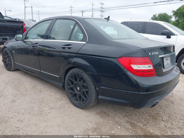 Продаж на аукціоні авто 2012 Mercedes-benz C 250 Sport, vin: WDDGF4HB0CR232775, номер лоту: 45037122