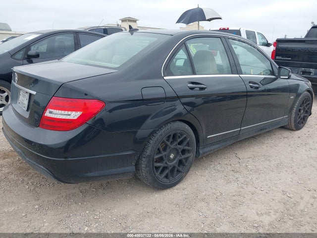 Продаж на аукціоні авто 2012 Mercedes-benz C 250 Sport, vin: WDDGF4HB0CR232775, номер лоту: 45037122