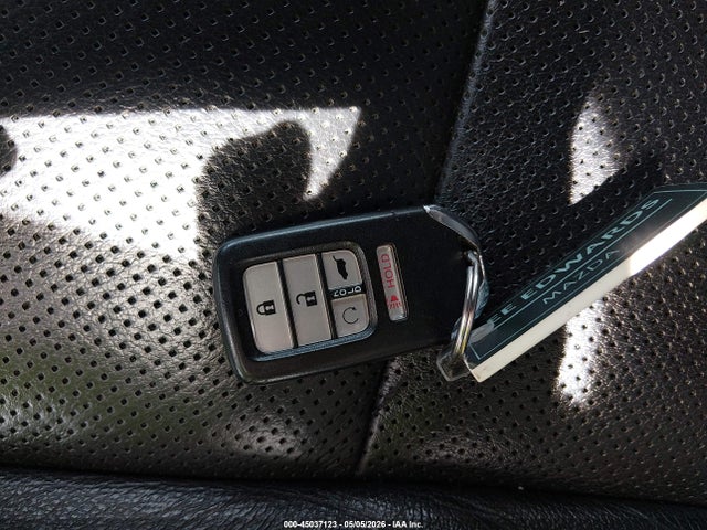 45037123 :رقم المزاد ، 5FNYF6H01HB027102 vin ، 2017 Honda Pilot Elite مزاد بيع
