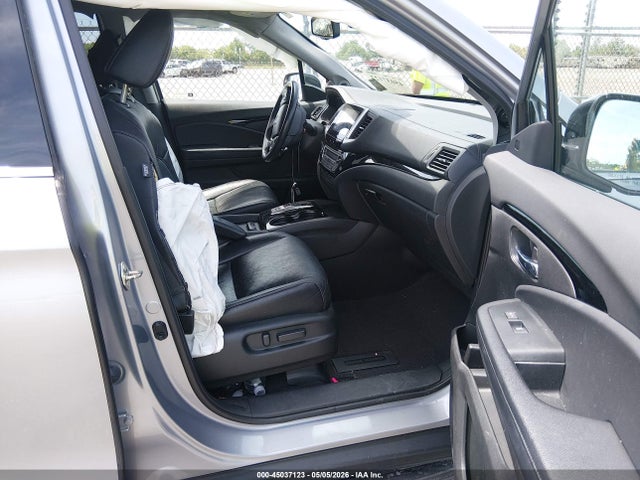45037123 :رقم المزاد ، 5FNYF6H01HB027102 vin ، 2017 Honda Pilot Elite مزاد بيع