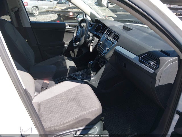 2018 Volkswagen Tiguan 2.0t S მანქანა იყიდება აუქციონზე, vin: 3VV0B7AX6JM078538, აუქციონის ნომერი: 45037124