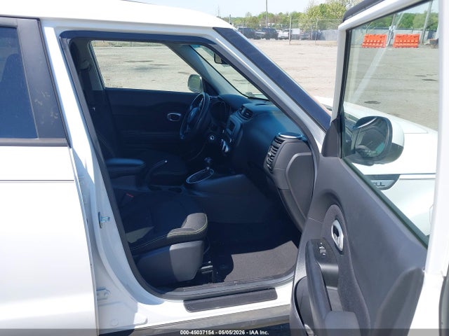 Продаж на аукціоні авто 2015 Kia Soul +, vin: KNDJP3A53F7806927, номер лоту: 45037154