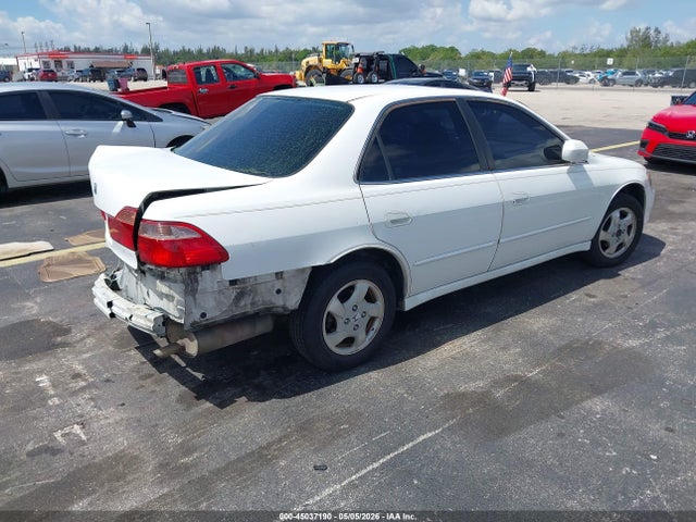45037190 :رقم المزاد ، 1HGCG5651YA091280 vin ، 2000 Honda Accord 2.3 Ex مزاد بيع