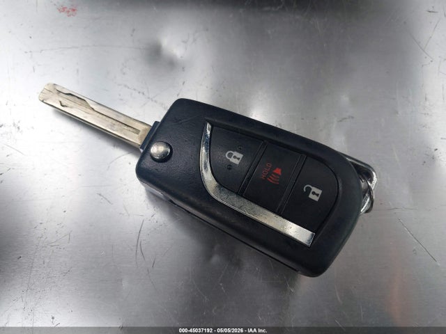 NMTKHMBX3JR061052 Toyota C-hr Xle/xle Premium