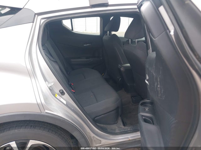 NMTKHMBX3JR061052 Toyota C-hr Xle/xle Premium