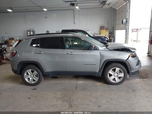 2022 Jeep Compass Latitude 4x4 მანქანა იყიდება აუქციონზე, vin: 3C4NJDBB5NT216848, აუქციონის ნომერი: 45037201