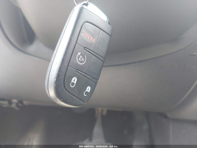 Продажа на аукционе авто 2018 Jeep Compass Latitude 4x4, vin: 3C4NJDBB2JT185780, номер лота: 45037203