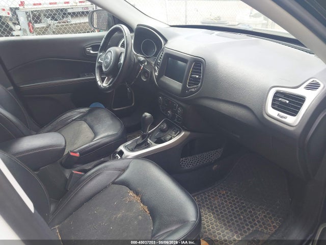 Продажа на аукционе авто 2018 Jeep Compass Latitude 4x4, vin: 3C4NJDBB2JT185780, номер лота: 45037203