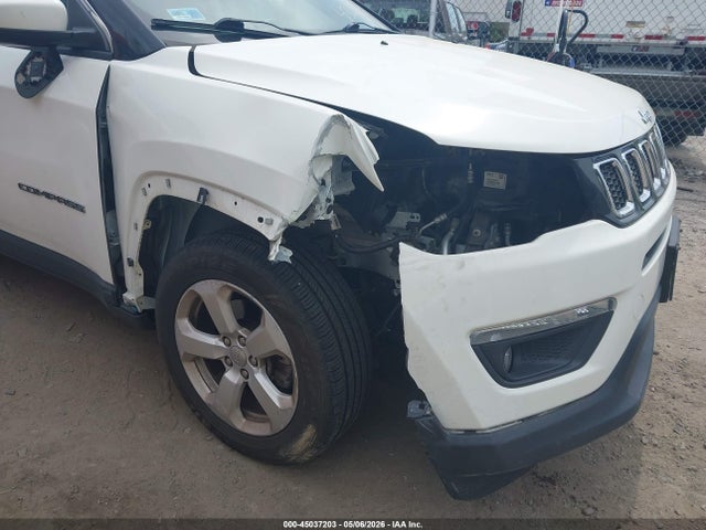 Продажа на аукционе авто 2018 Jeep Compass Latitude 4x4, vin: 3C4NJDBB2JT185780, номер лота: 45037203