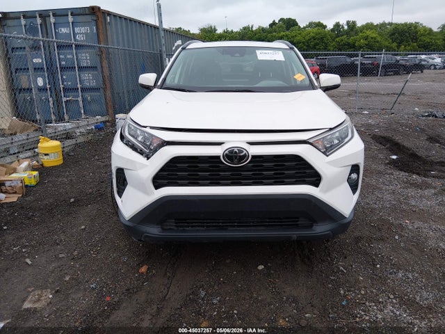 Продажа на аукционе авто 2019 Toyota Rav4 Xle Premium, vin: JTMA1RFV7KD020282, номер лота: 45037257
