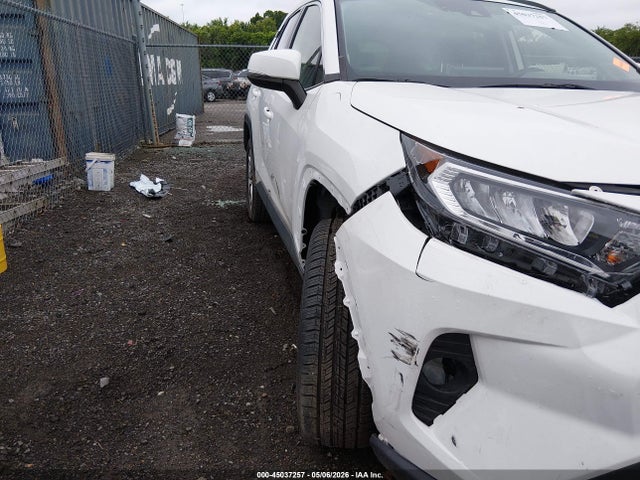 Продажа на аукционе авто 2019 Toyota Rav4 Xle Premium, vin: JTMA1RFV7KD020282, номер лота: 45037257