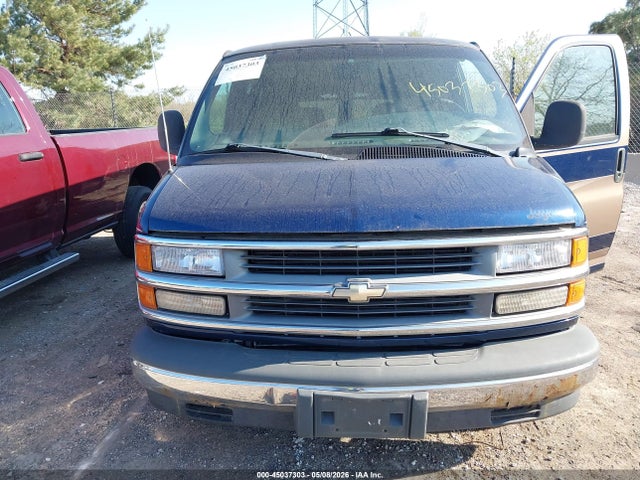 45037303 :رقم المزاد ، 1GBFG15R2Y1190168 vin ، 2000 Chevrolet Express Upfitter Pkg. مزاد بيع