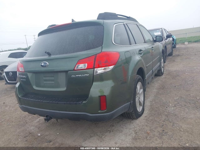 Продаж на аукціоні авто 2014 Subaru Outback 2.5i Limited, vin: 4S4BRCLC0E3246411, номер лоту: 45037360