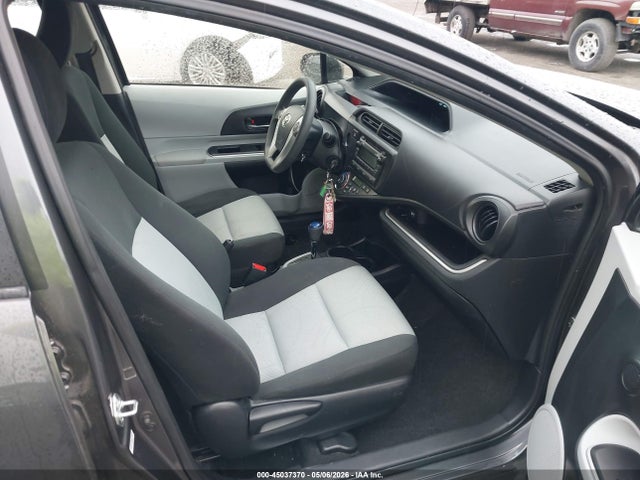 Продажа на аукционе авто 2014 Toyota Prius C Two, vin: JTDKDTB36E1572617, номер лота: 45037370