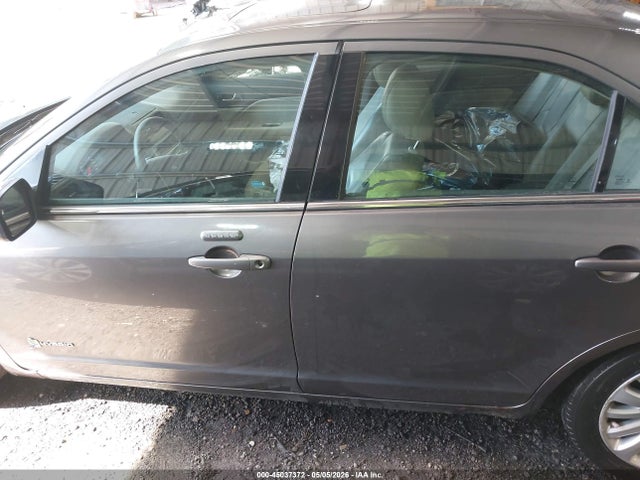2012 Ford Fusion Hybrid მანქანა იყიდება აუქციონზე, vin: 3FADP0L34CR174473, აუქციონის ნომერი: 45037372