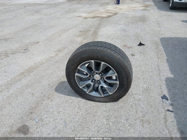 Продаж на аукціоні авто 2025 Chevrolet Silverado 1500 4wd  Short Bed Lt With 2fl, vin: 1GCPKKEK1SZ327486, номер лоту: 45037377