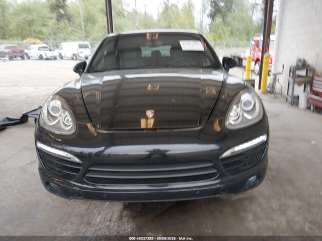 Porsche Cayenne Diesel 2014 WP1AF2A26ELA38044 Image 12