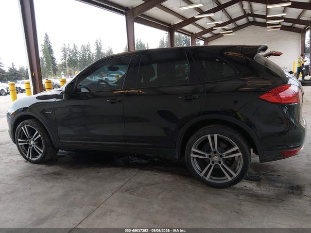 Porsche Cayenne Diesel 2014 WP1AF2A26ELA38044 Image 14