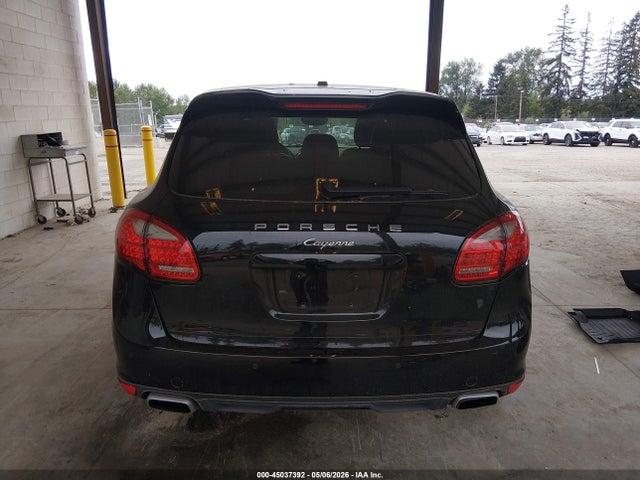 Porsche Cayenne Diesel 2014 WP1AF2A26ELA38044 Image 16