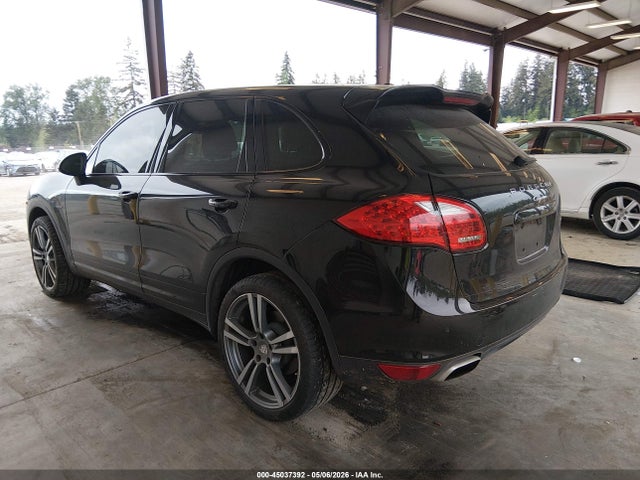 Porsche Cayenne Diesel 2014 WP1AF2A26ELA38044 Image 3